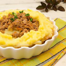 Hearty Ground Beef & Potato Casserole: Comfort Food Delight